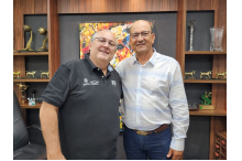 Paulo Horto e Maurício Coelho, produtor rural que a anos caminha lado a lado com a Programa Leilões